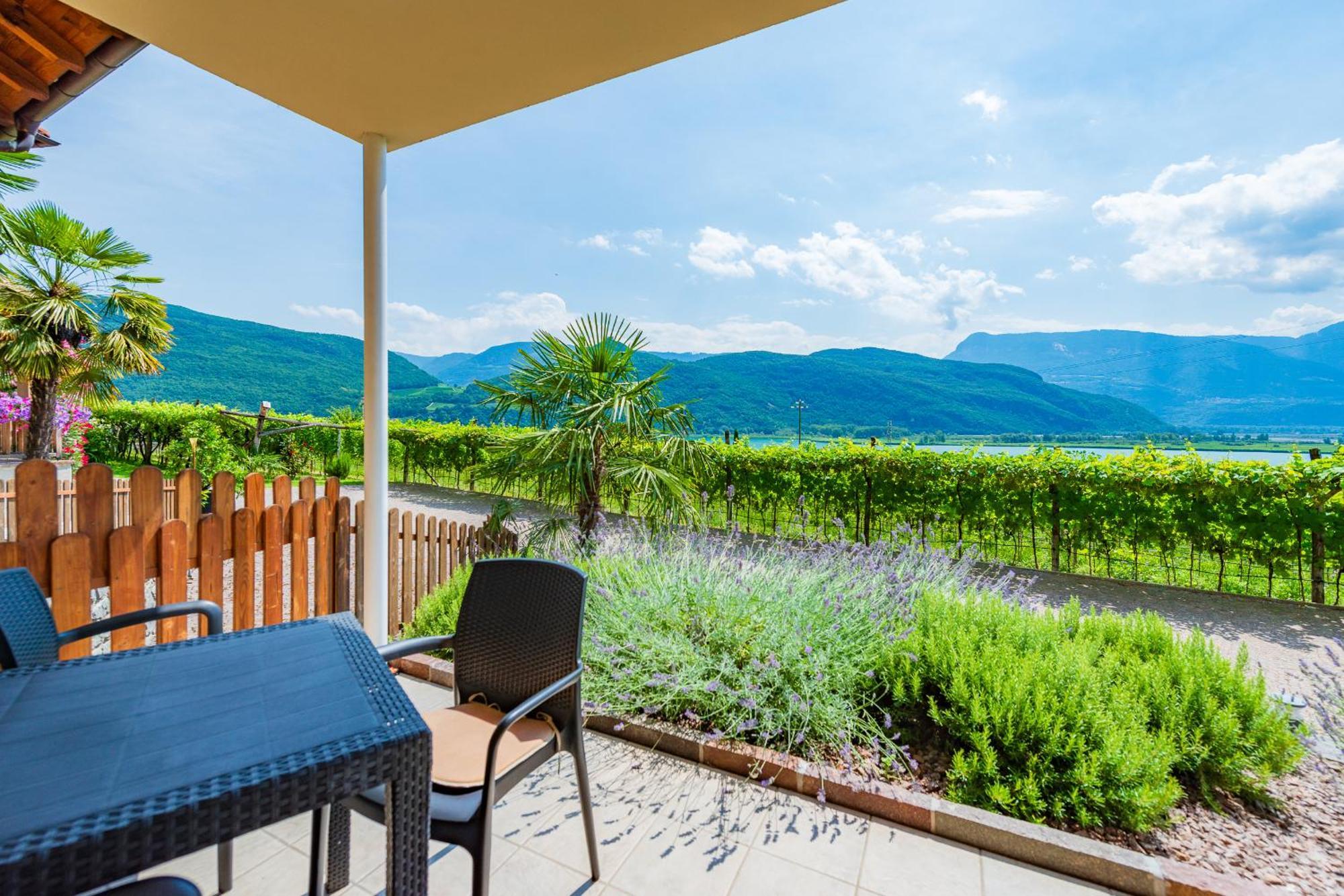 Weinhof Am See Калдаро Екстериор снимка
